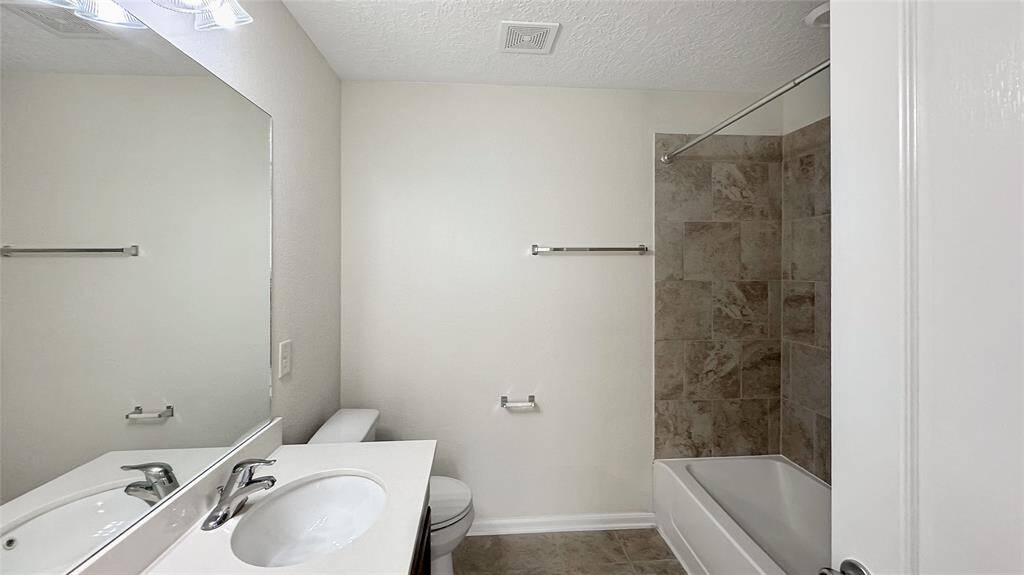 Secondary bathroom