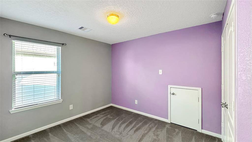 Secondary bedroom