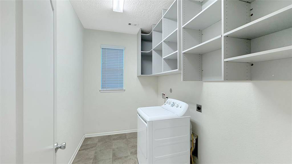 Laundry room!