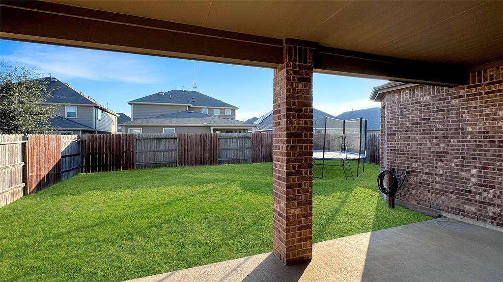 Spacious yard