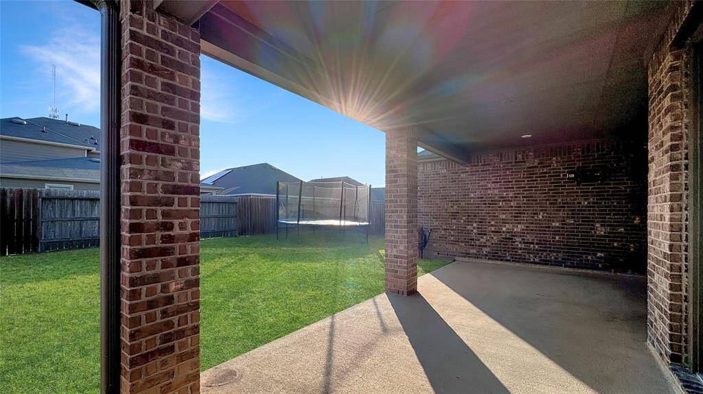 Covered patio!