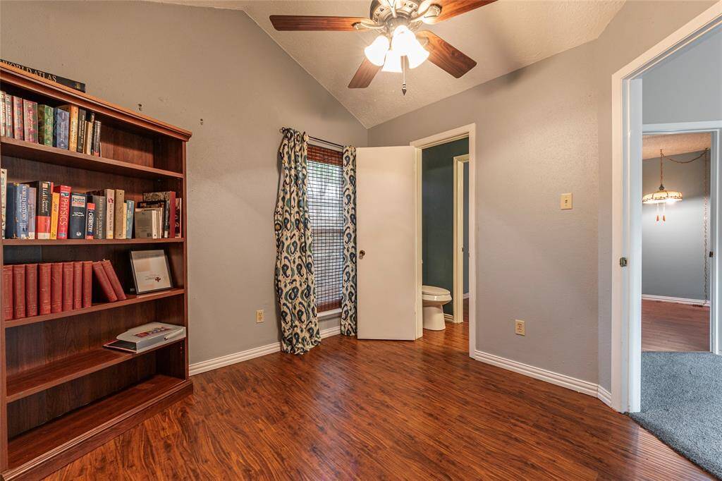 Bedroom 2 - showing half bath between the bedrooms