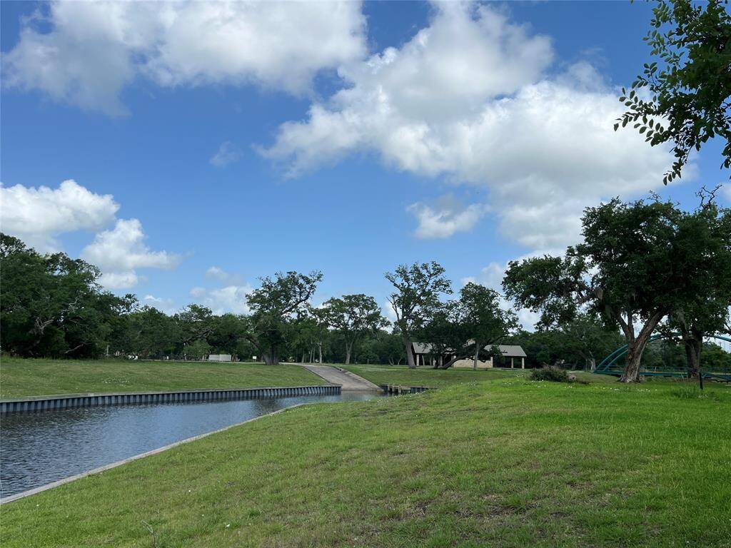This is looking back toward the boat ramp and parking lot from the area near the fishing pier.