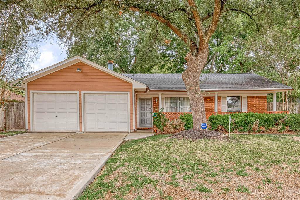3bd, 1.5 bath home with huge backyard.