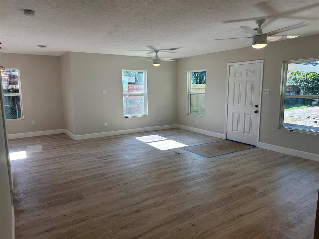 Living space open to everything
