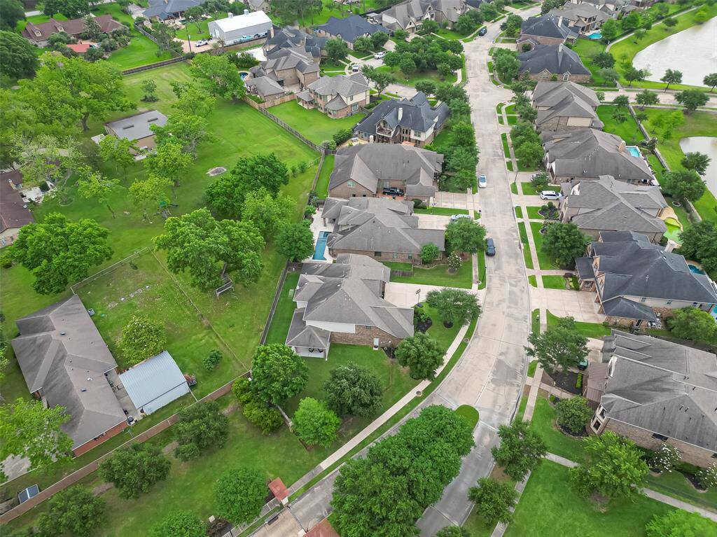 Prime location! Just minutes from SH 99 and I-10—your gateway to everything Katy and Houston have to offer.