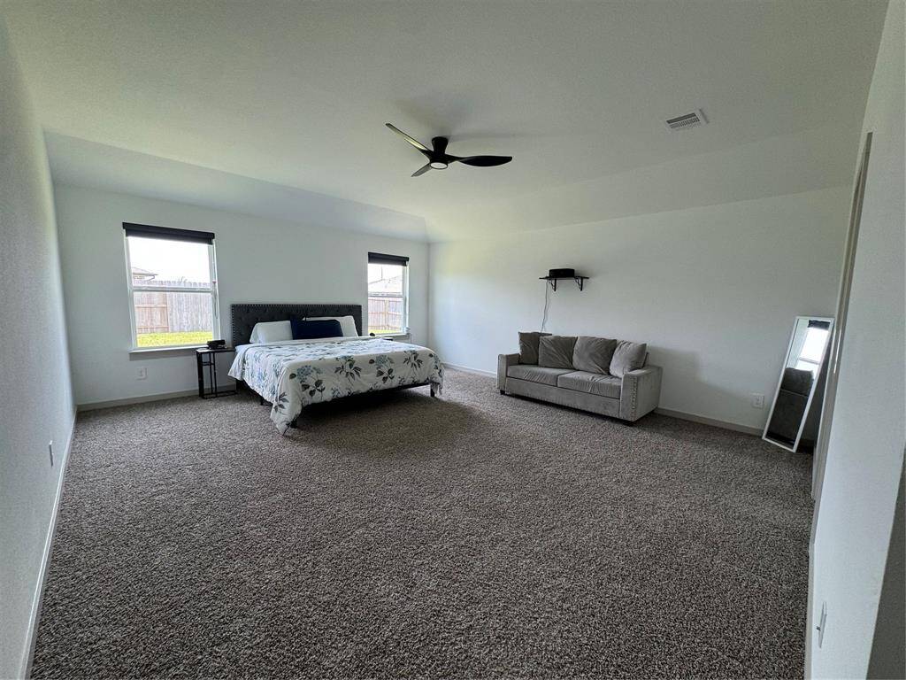 Spacious master bedroom