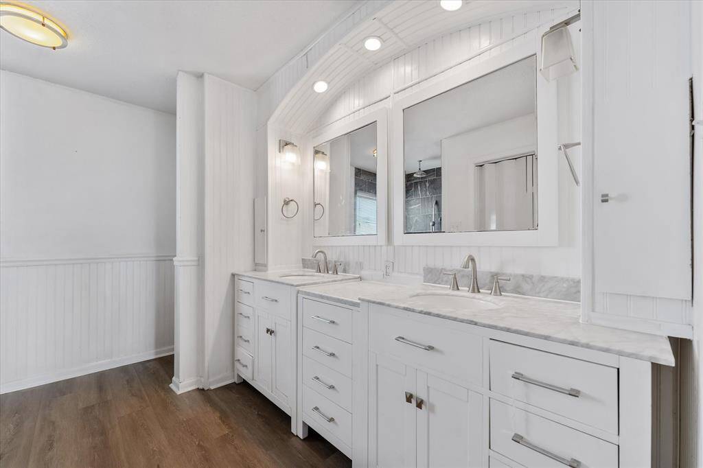 Primary bath