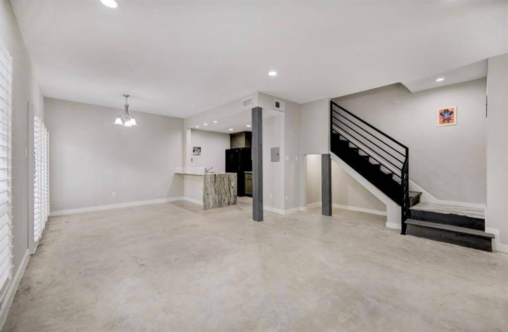 Living & dining area