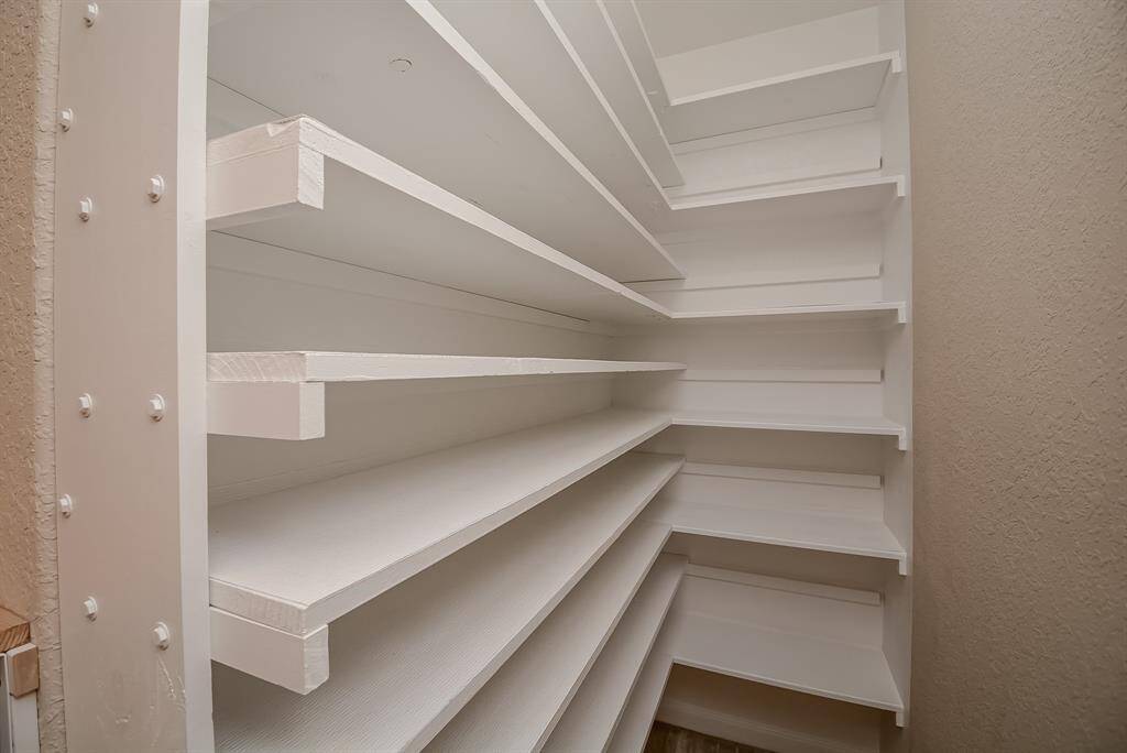 Instant view of all your shoes, hats, handbags... makes for easy mornings!