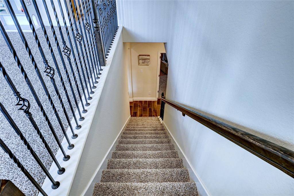Stylish Iron Basket Balusters
