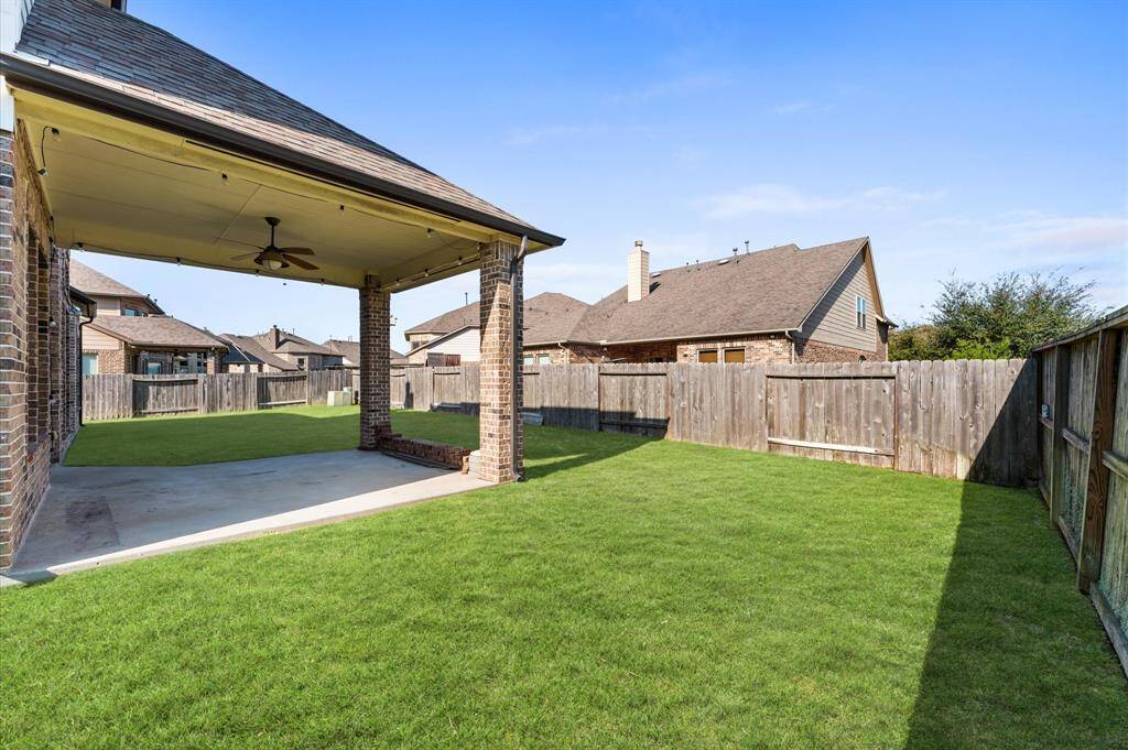 Another view of the backyard.