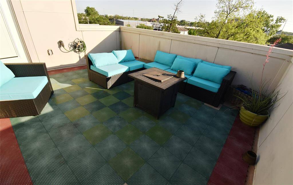 4th floor deck with nearly 360 degree view
