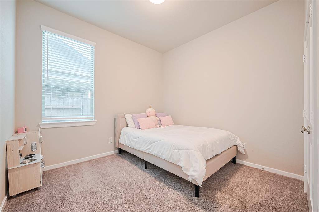 Secondary bedroom