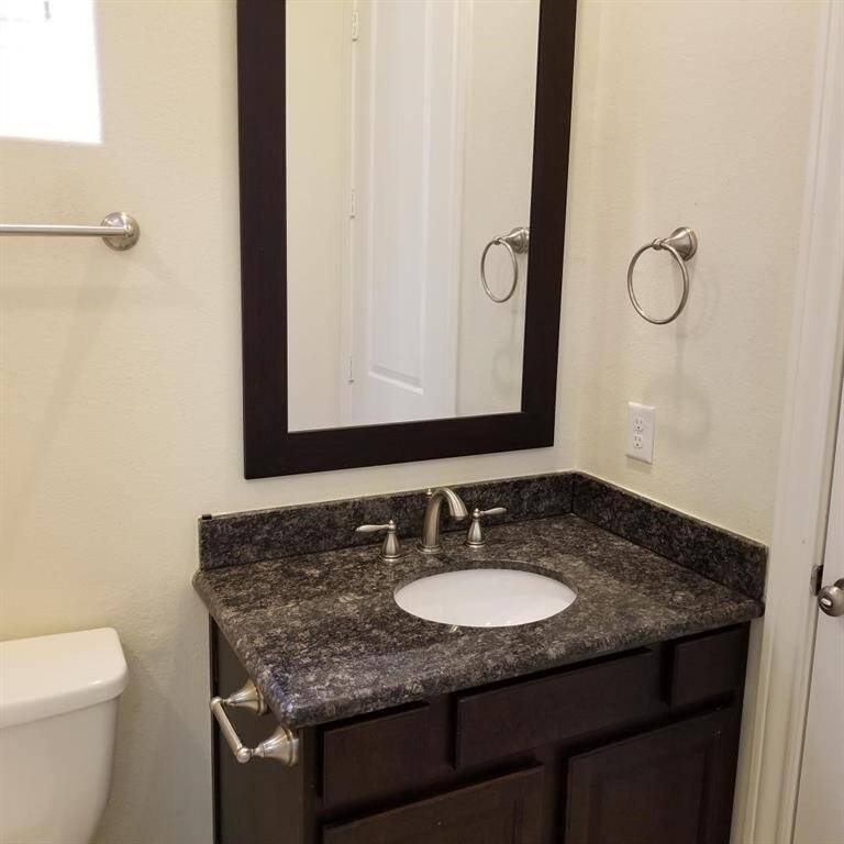 Secondary Bath.