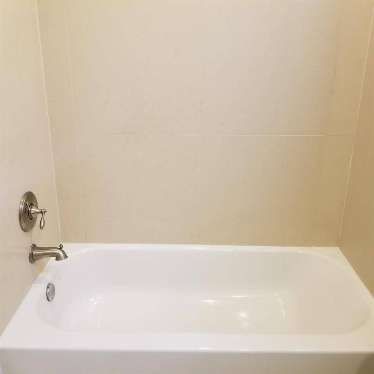 Secondary Bath.