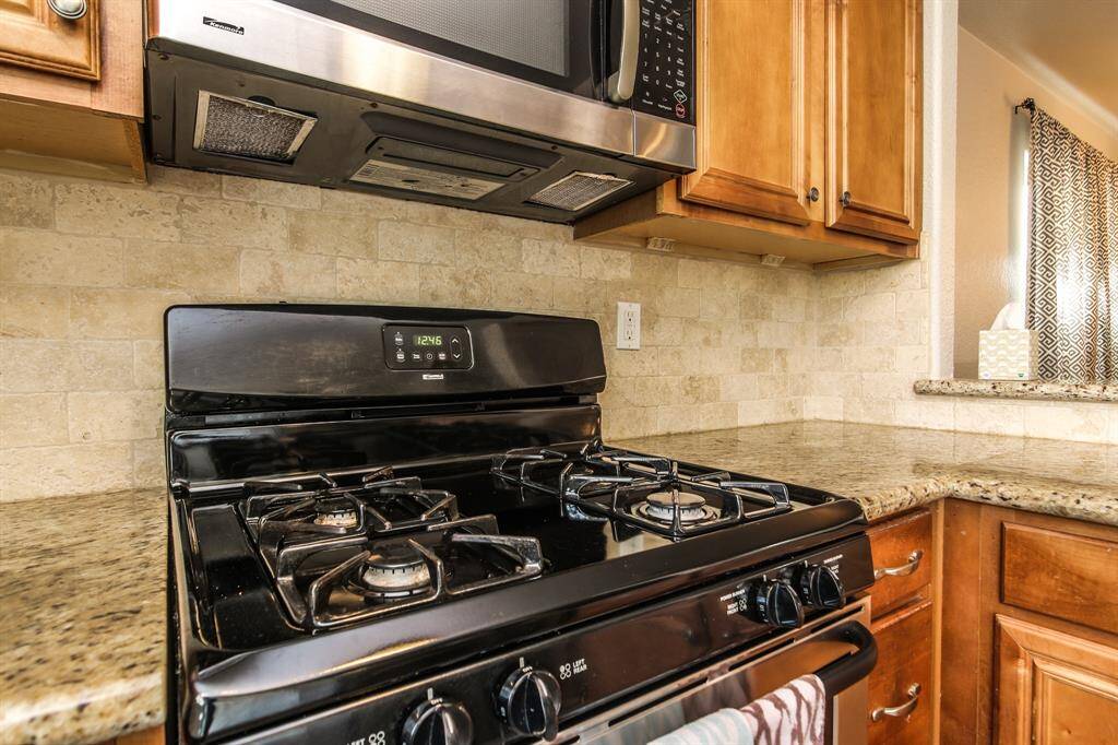 Gas stove