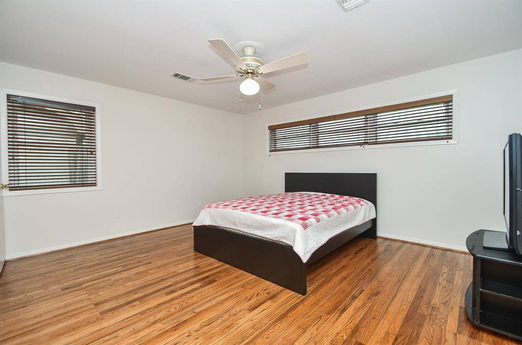 This surely looks more like a divine primary suite!