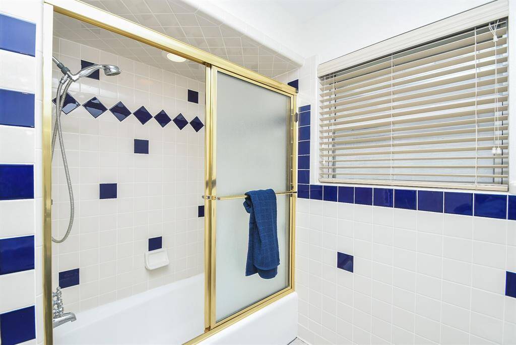 Wake up to or gently lull yourself to sleep after a long, lazy soak or relaxing shower.