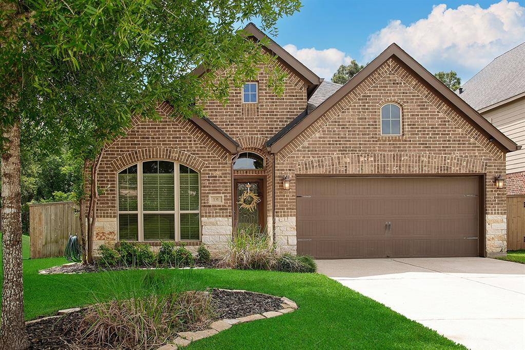 Welcome to 131 Greatwood Glen