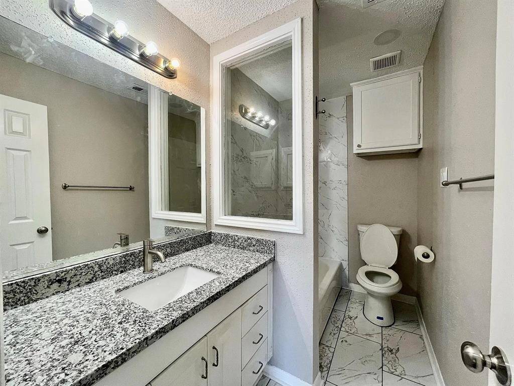 secondary bath