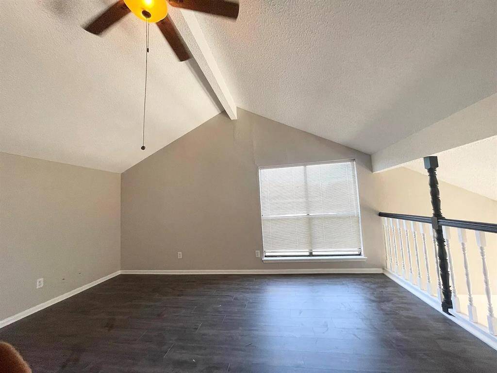 versatile room can be a gameroom or bedroom