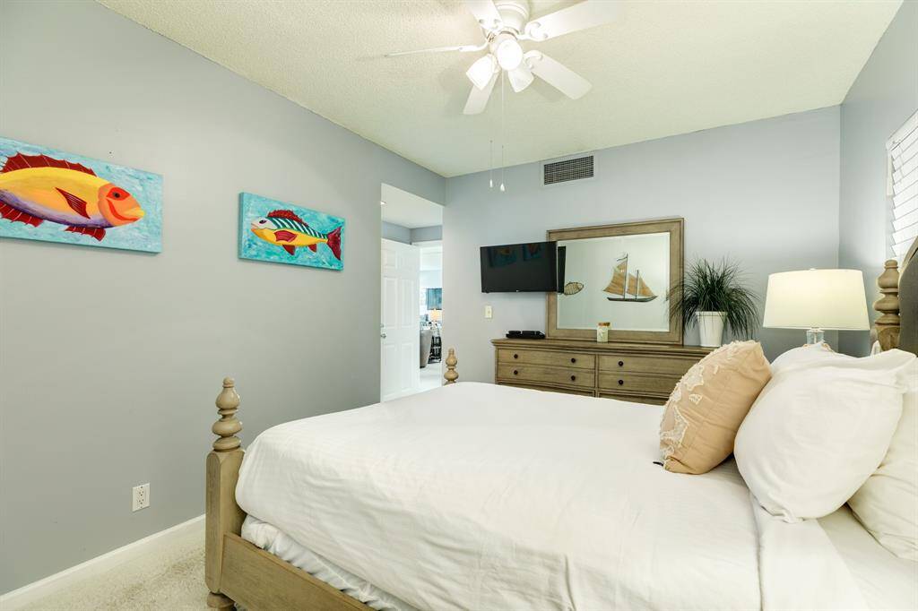 Come relax and unwind here! If you close the storm shades, you have all the privacy and solace anyone could ever want!