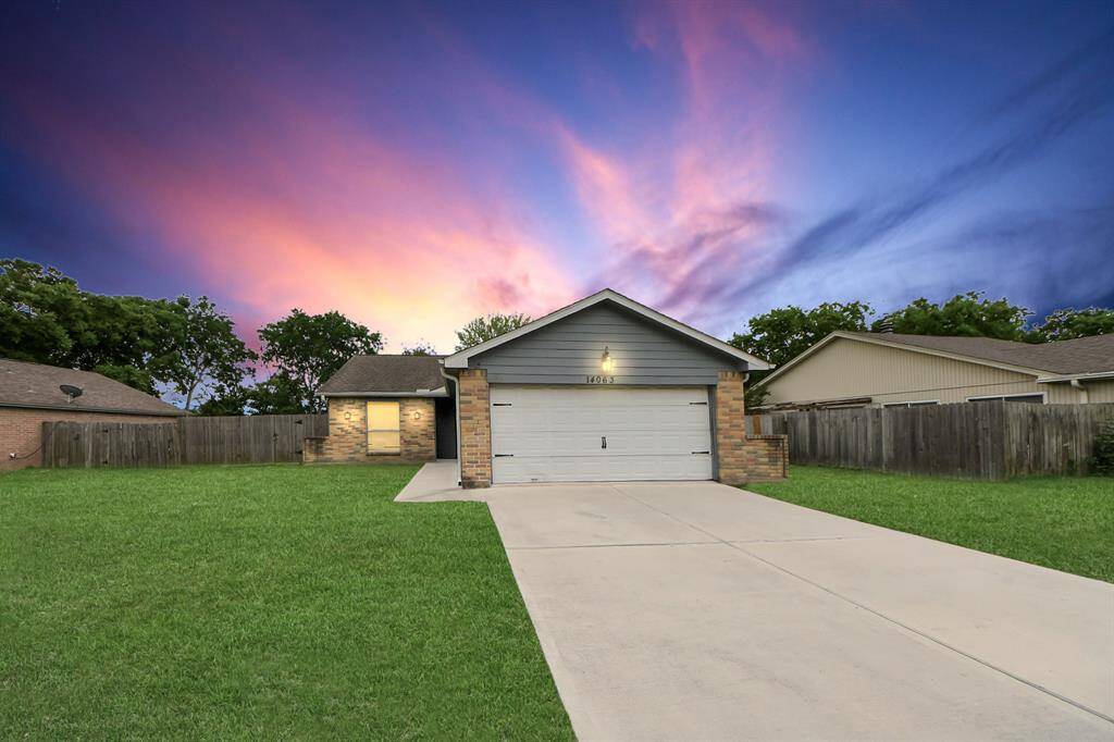 Welcome to 14063 Towne Way Drive!