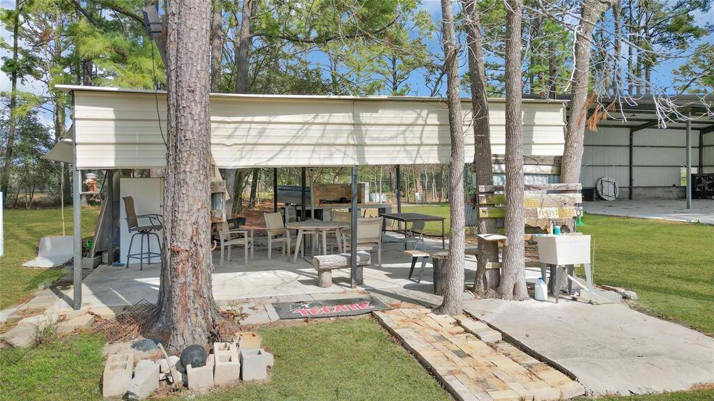 Great picnic area to enjoy with family. It also includes a male and female restroom.