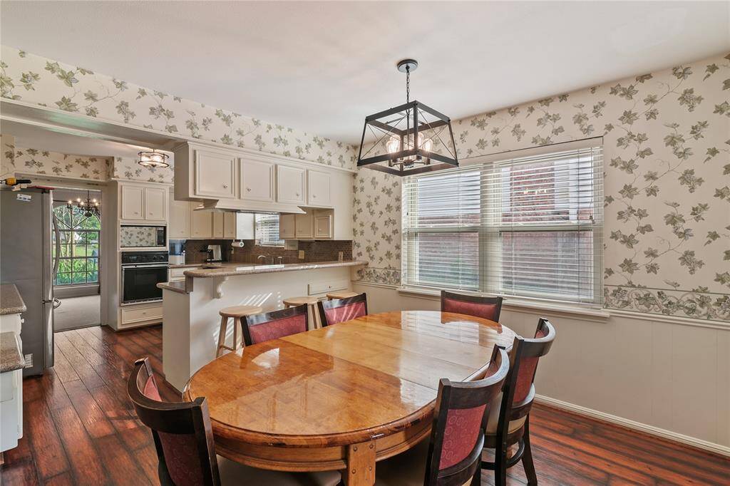 Breakfast Bar - Breakfast Room - Family Dining