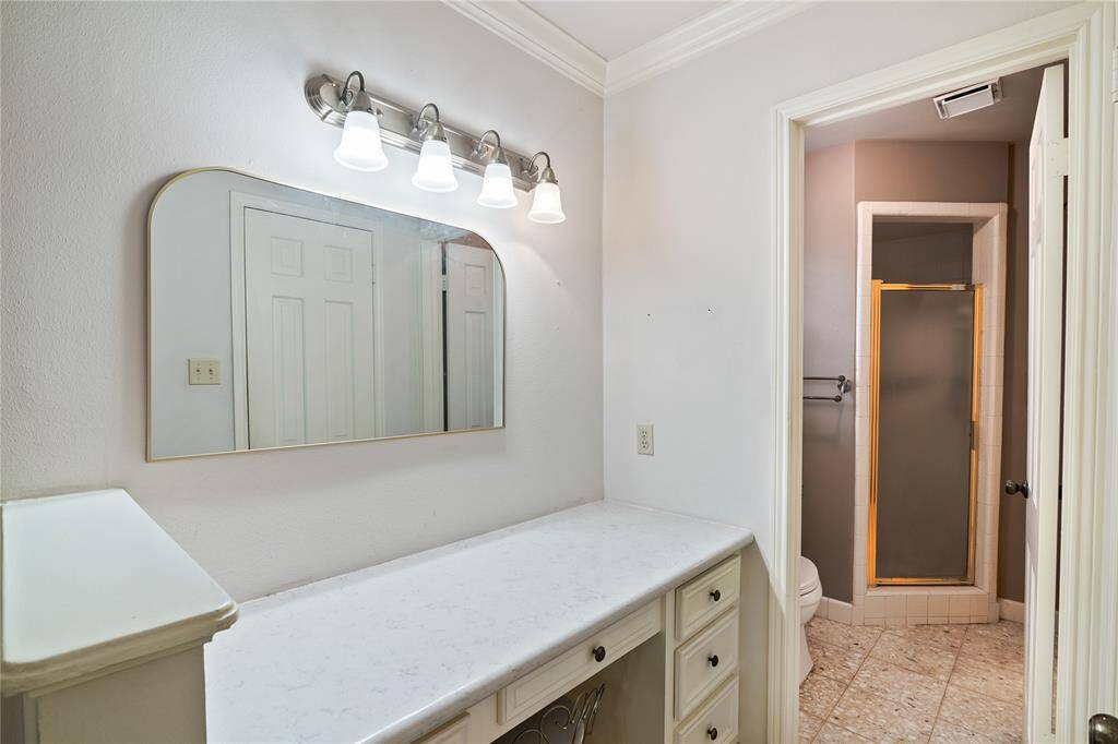 Primary Vanity - en suite bathroom