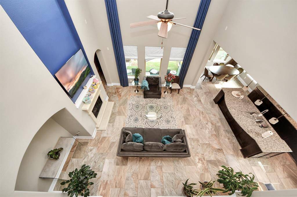 Birds-eye-view from upstairs.