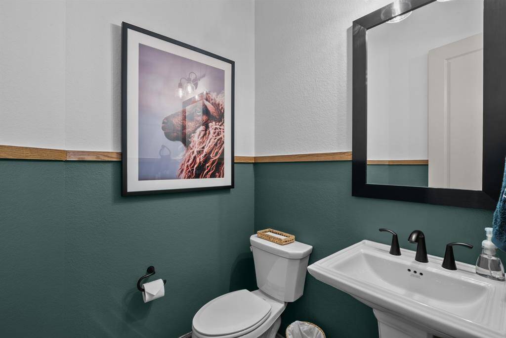 EXAMPLE PHOTO: Powder Bath for guests!