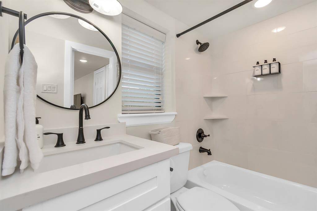 Apt 1-Bathroom