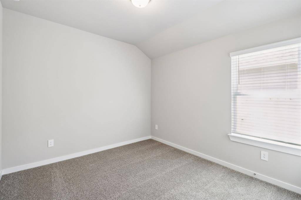 Photo is not of the actual home but is an inspirational photo of builder’s model home and may depict options, furnishings, and/or decorator features that are not included.