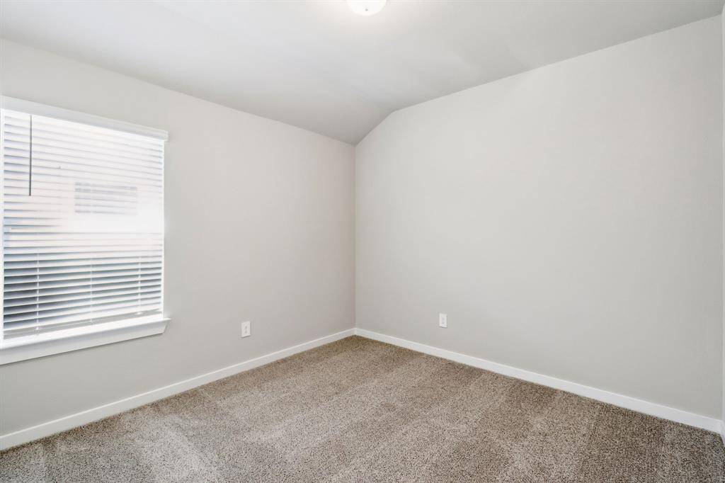 Photo is not of the actual home but is an inspirational photo of builder’s model home and may depict options, furnishings, and/or decorator features that are not included.
