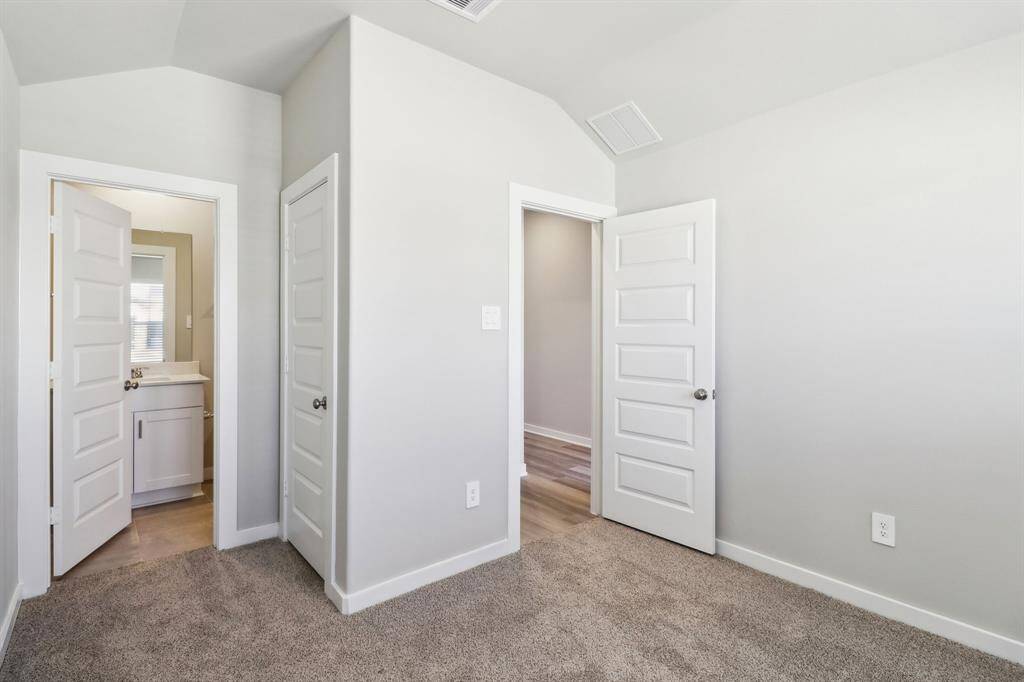 Photo is not of the actual home but is an inspirational photo of builder’s model home and may depict options, furnishings, and/or decorator features that are not included.
