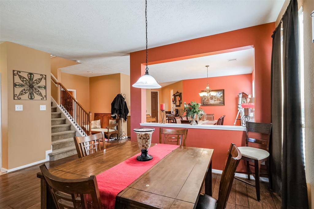 Breakfast area towards Formal Dining Area