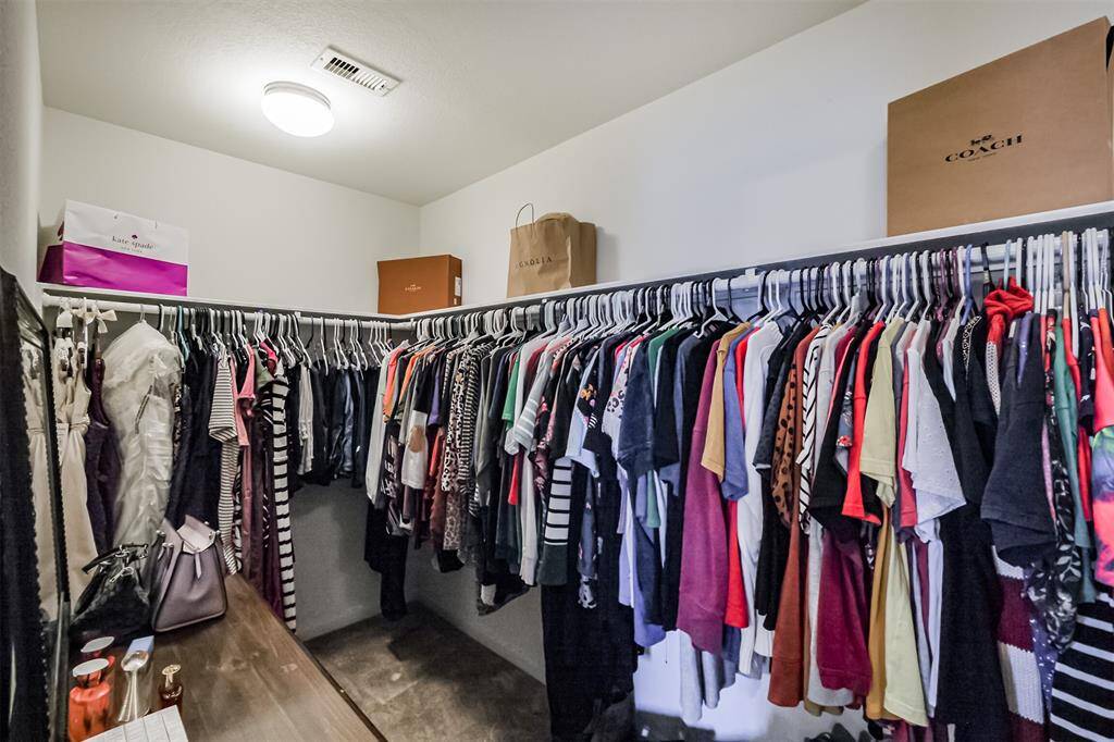 Closet 2