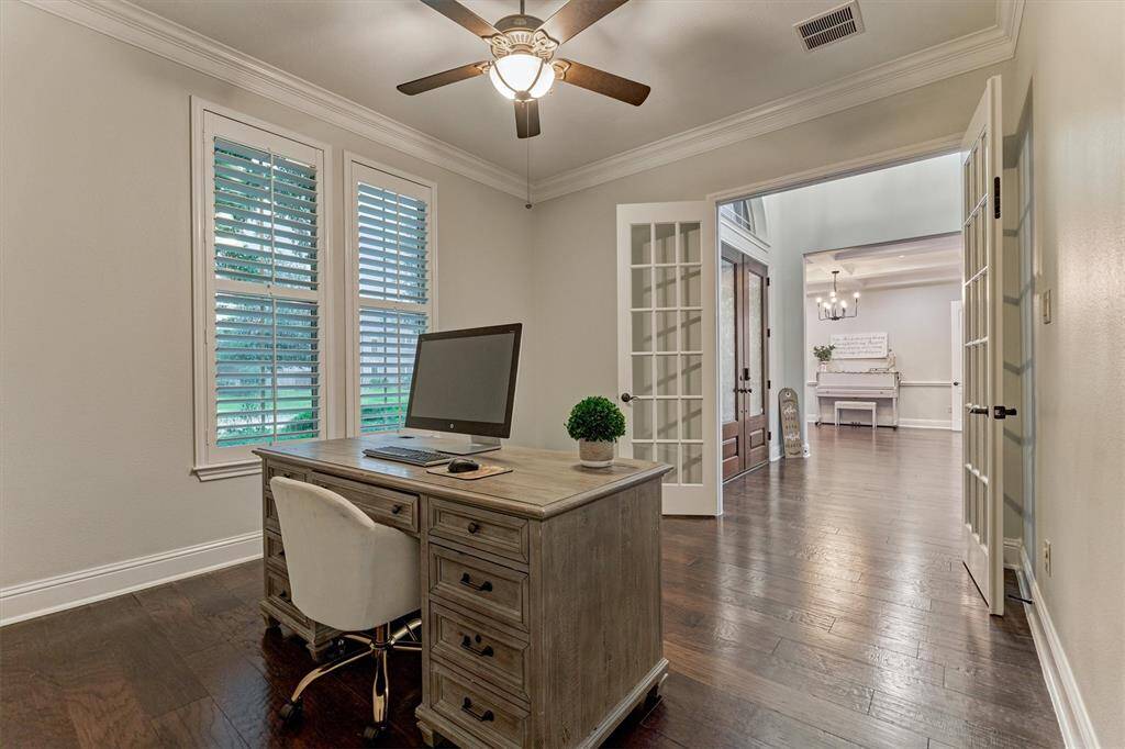 Work from home?  No problem, study here w French doors