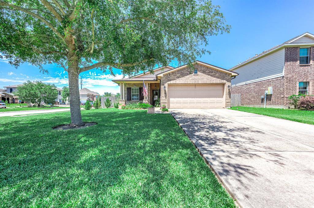 Beautifully maintained, move-in ready home with lush landscaping and inviting curb appeal. Perfect for your next chapter!