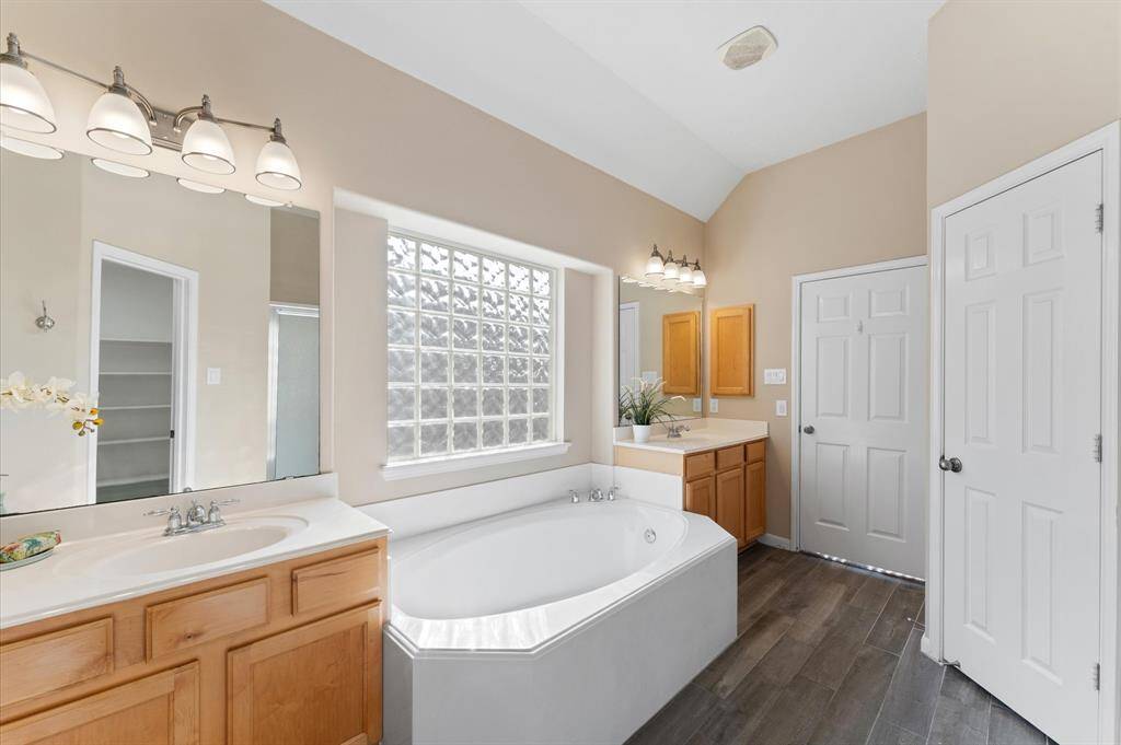 The double vanity provides ample space, making mornings effortless.Every detail is designed to bring comfort, elegance, and peace to your daily routine.