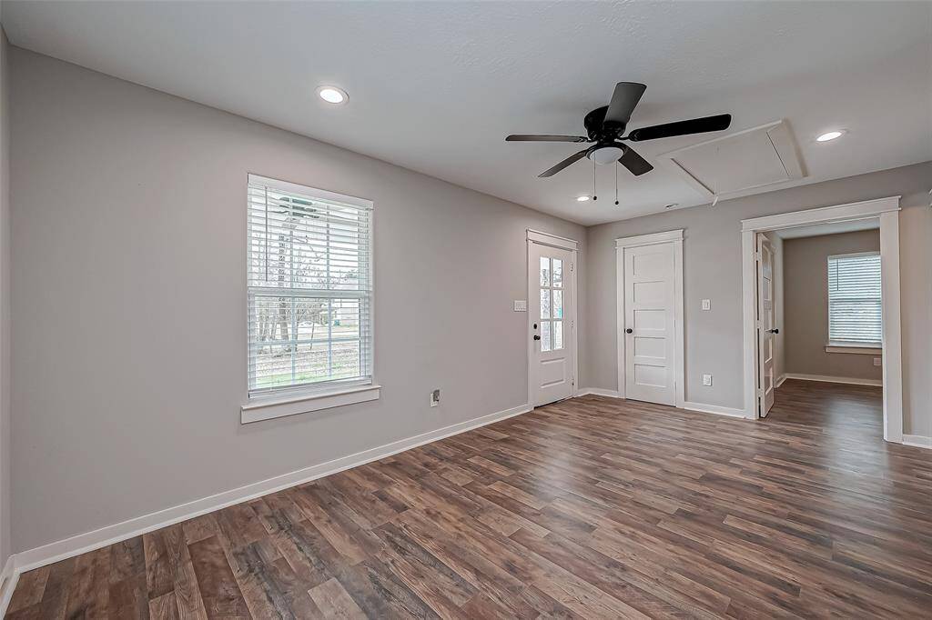No carpet worries here! Enjoy easy-to-clean after your visitors.
