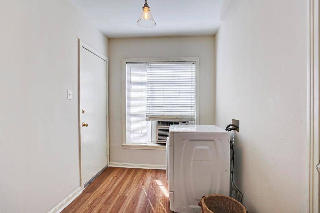 Laundry/Mud room (7X11) located off kitchen. With closet. Washer/Dryer included. Has AC unit.