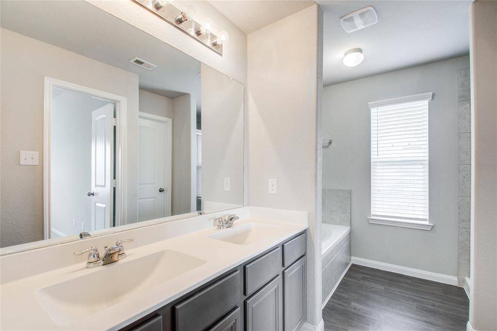 Dual sink vanity