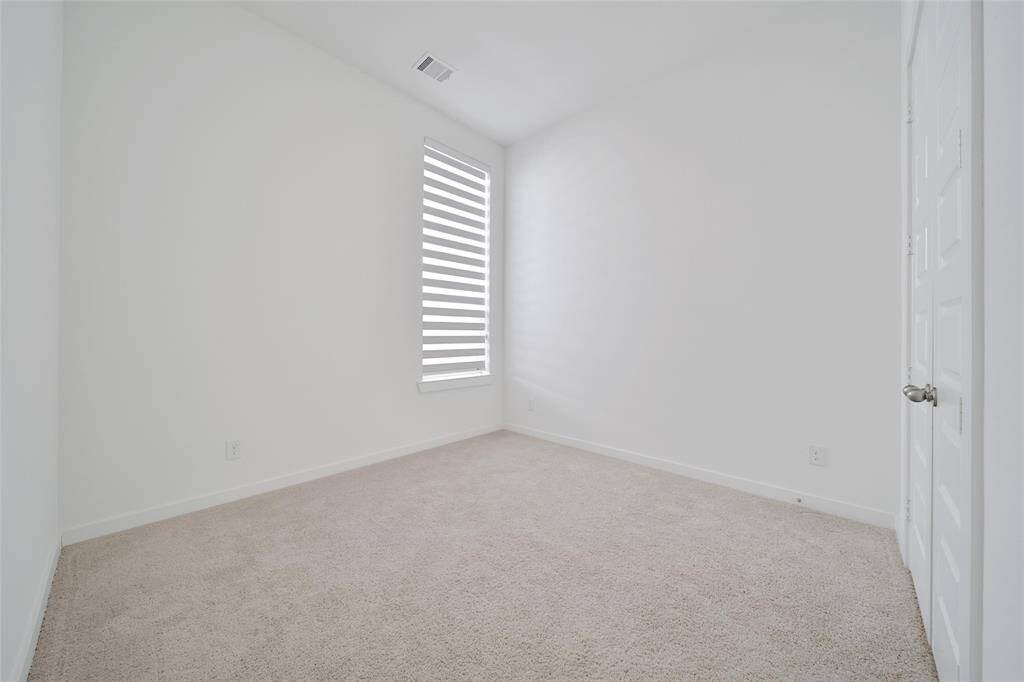 Secondary bedroom