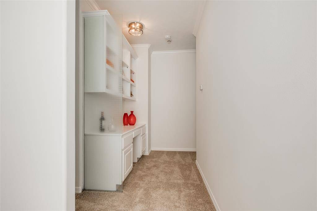 Build in Office desk / craft area, drawer & cabinets for extra storage
