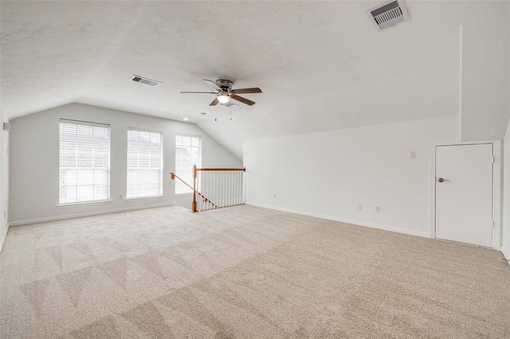 Gameroom/study/bedroom 4 - new carpet, lots of natural light