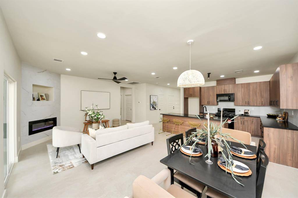All this home needs is a family!