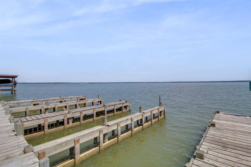 Community boat dock